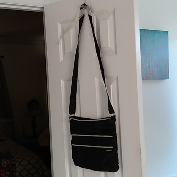 Baggallini Double Zip Top Crossbody Bag Organizer Travel Purse - Picture 3 of 13